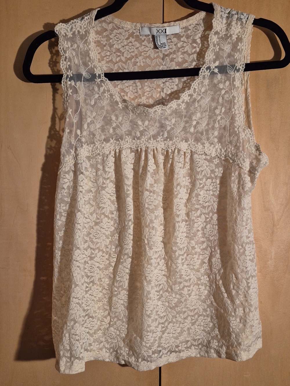 Forever 21 Cream Lace Sleeveless Camisole Top